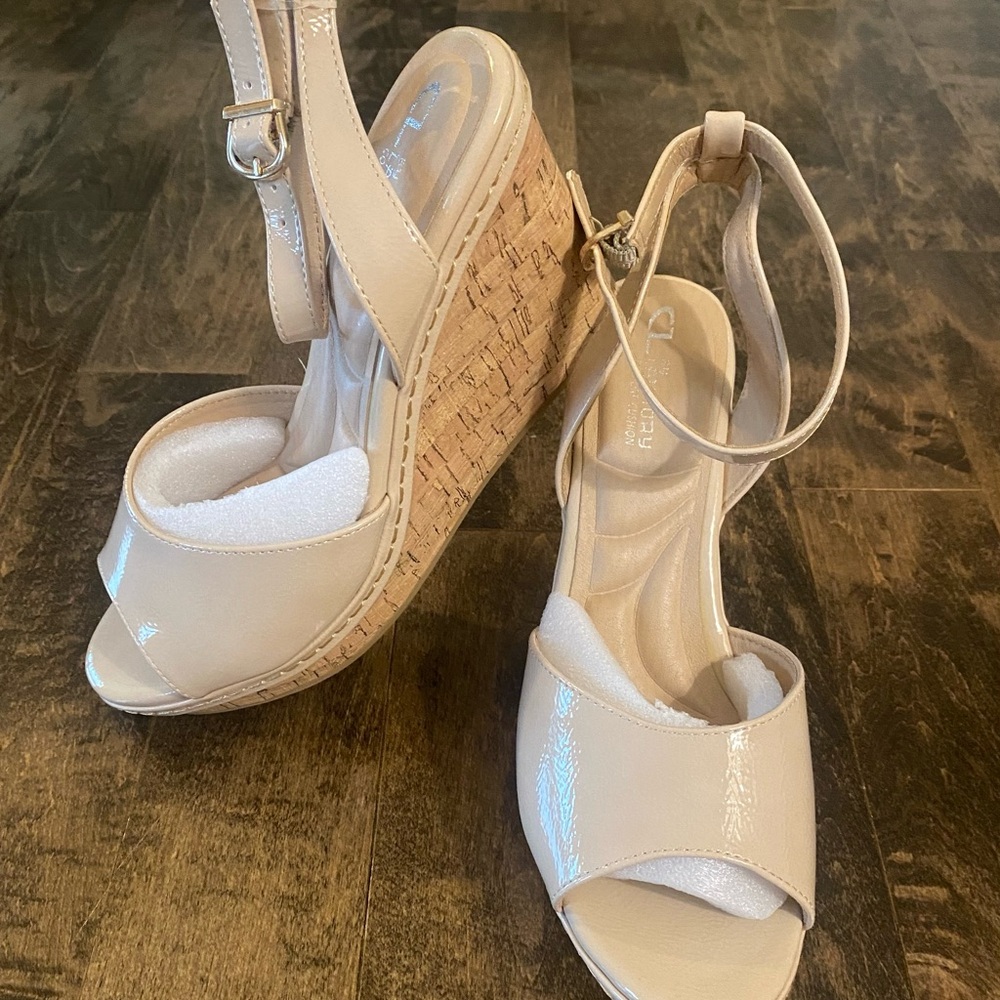 CL by Laundry Cream Tan Wedge Sandals with Ankle Straps